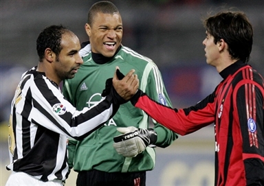 BLG赛后群访：斯莫德这个英雄需要团队牺牲很多